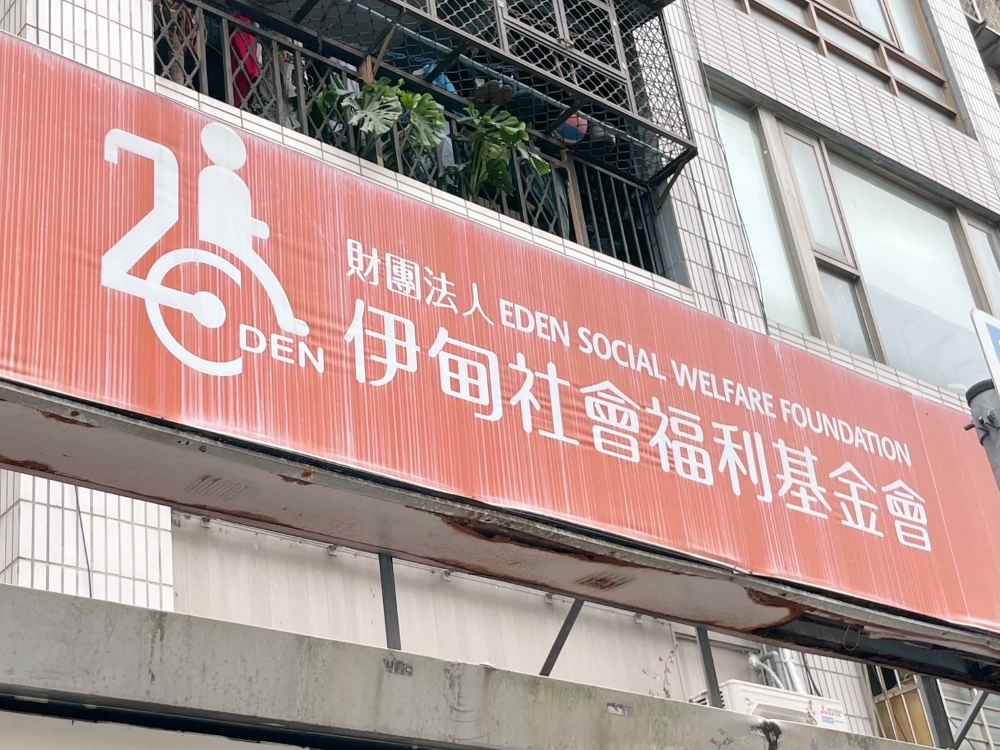 e007d6bd9d09e04905ec8a7d434f2a74